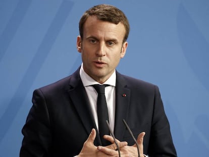 Emmanuel Macron durante la rueda de prensa con la canciller alemana Angela Merkel el 15 de mayo. 