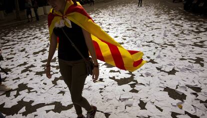 Una mujer con una estelada el pasado domingo.