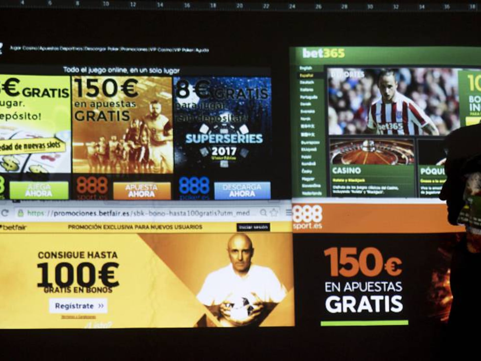 Interfaz de Betfair casino online mostrando slots y opciones de login