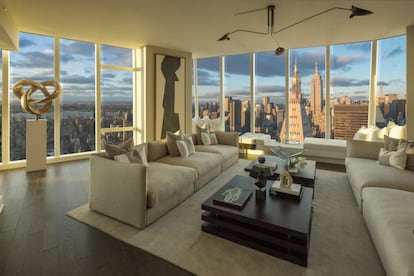 La Madison Square Park Tower, finalizada este mismo año, se ha convertido en el edificio más alto del distrito Flatiron de Nueva York. Con 56 pisos de altura, el ático –un espectacular tríplex con vistas 360º de toda la ciudad– será con toda seguriodad el apartamento más caro de Manhattan en 2019 y en el segundo del mundo: por él están pidiendo más de 68 millones de euros.