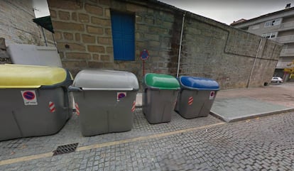 Contenedores en la calle Río Bibei, en Ourense, en una imagen de Google Maps.