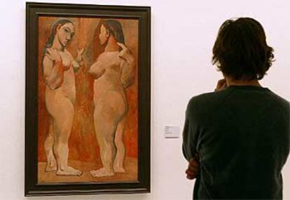 <i>Dos desnudos,</i> una de las 22 obras de Picasso que se exhiben en Berlín.