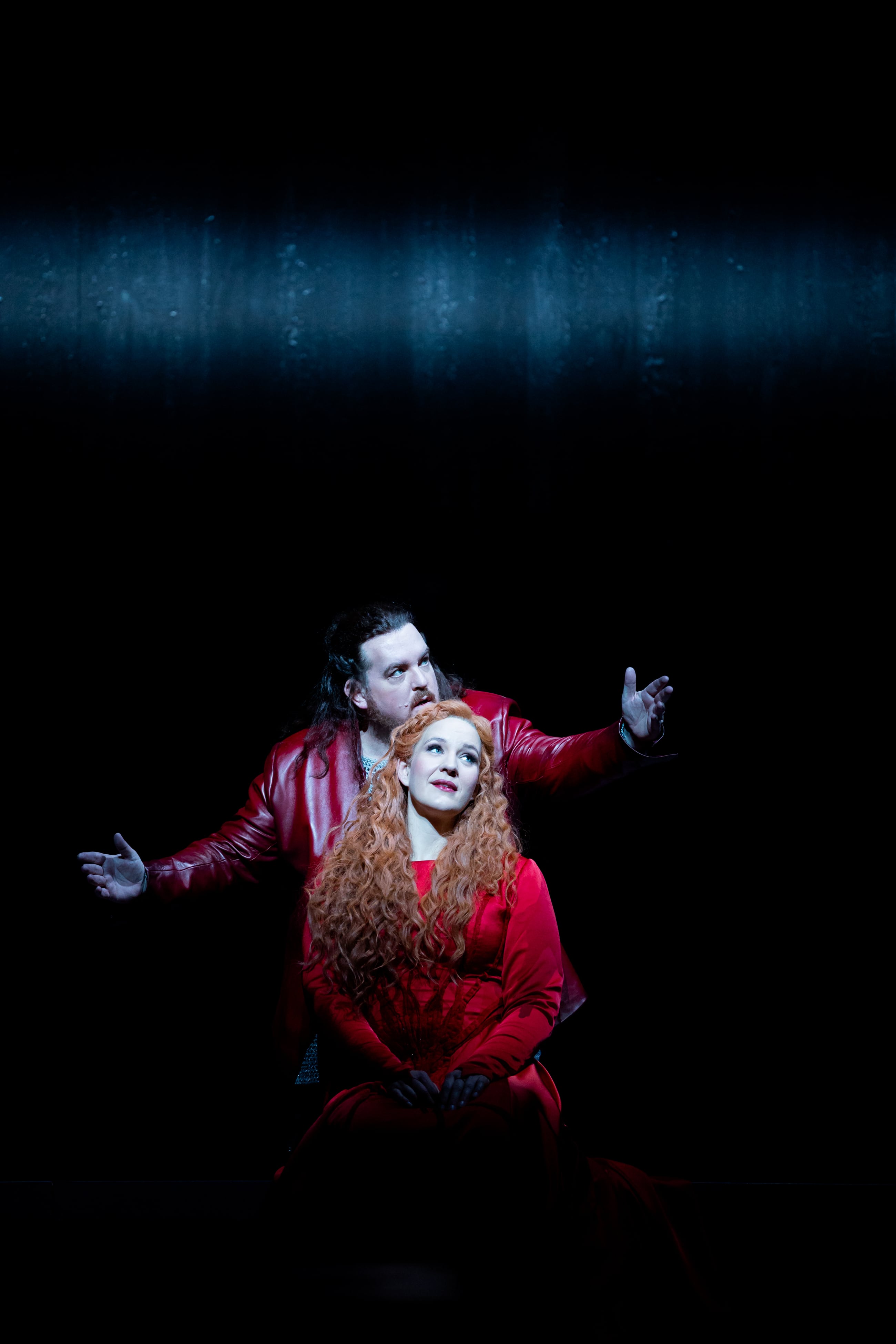 El tenor Clay Hilley (Tristán) y la soprano Lise Davidsen (Isolda) durante el dúo de amor del segundo acto, el 12 de enero en el Liceu de Barcelona.