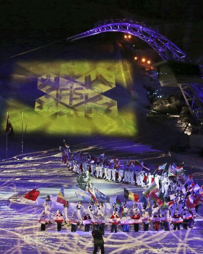 Momento de la ceremonia de apertura de la Copa del Mundo de Esquí Alpino, en Schladming, Austria.