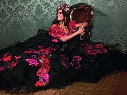 La consultora de moda Coco Brandolini, fotografiada por Domenico Dolce para el libro 'Queens'.