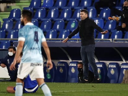 Eduardo Coudet durante el partido entre el Celta y el Getafe.