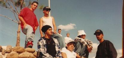 Nazión sur en una foto de 1990. De izquierda a derecha: Apa, Secko, Cuko jay y Pastilla y, abajo, Spanish fly, Mr Kan, Elphomega y Rayka.