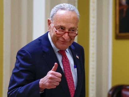 El líder de la mayoría en el Senado, Chuck Schumer, tras la aprobación de la ley sobre el techo de deuda, el 1 de junio en Washington.