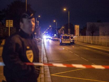 A pol&iacute;cia cercou o local nas imedia&ccedil;&otilde;es do Instituto Sain-Exup&eacute;ry, em Blanac.