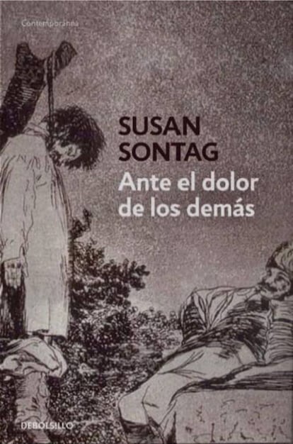 <p> <strong>Por qué lo debe leer un hombre.</strong> Porque es un ensayo crucial sobre un elemento típicamente masculino, la violencia visual, que se ha convertido en una presencia diaria en nuestras vidas. La ensayista Susan Sontag tenía una habilidad asombrosa para aproximarse a un tema, diseccionarlo con cuidado y llegar a conclusiones radicalmente brillantes. Este libro, que trata de la violencia de los reportajes de guerra, las fotos de catástrofes e incluso el cine 'gore', es uno de esos rarísimos textos de los que el lector sale viendo el mundo de otra manera y sintiendo que ha aprendido algo útil. Los libros de Sontag enseñan a pensar, y están a años luz de la autoayuda.