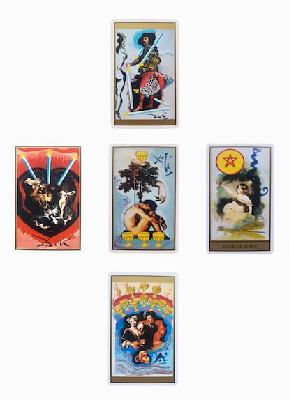 Las cinco cartas de la baraja del tarot de Dalí que han salido en nuetsra tirada.