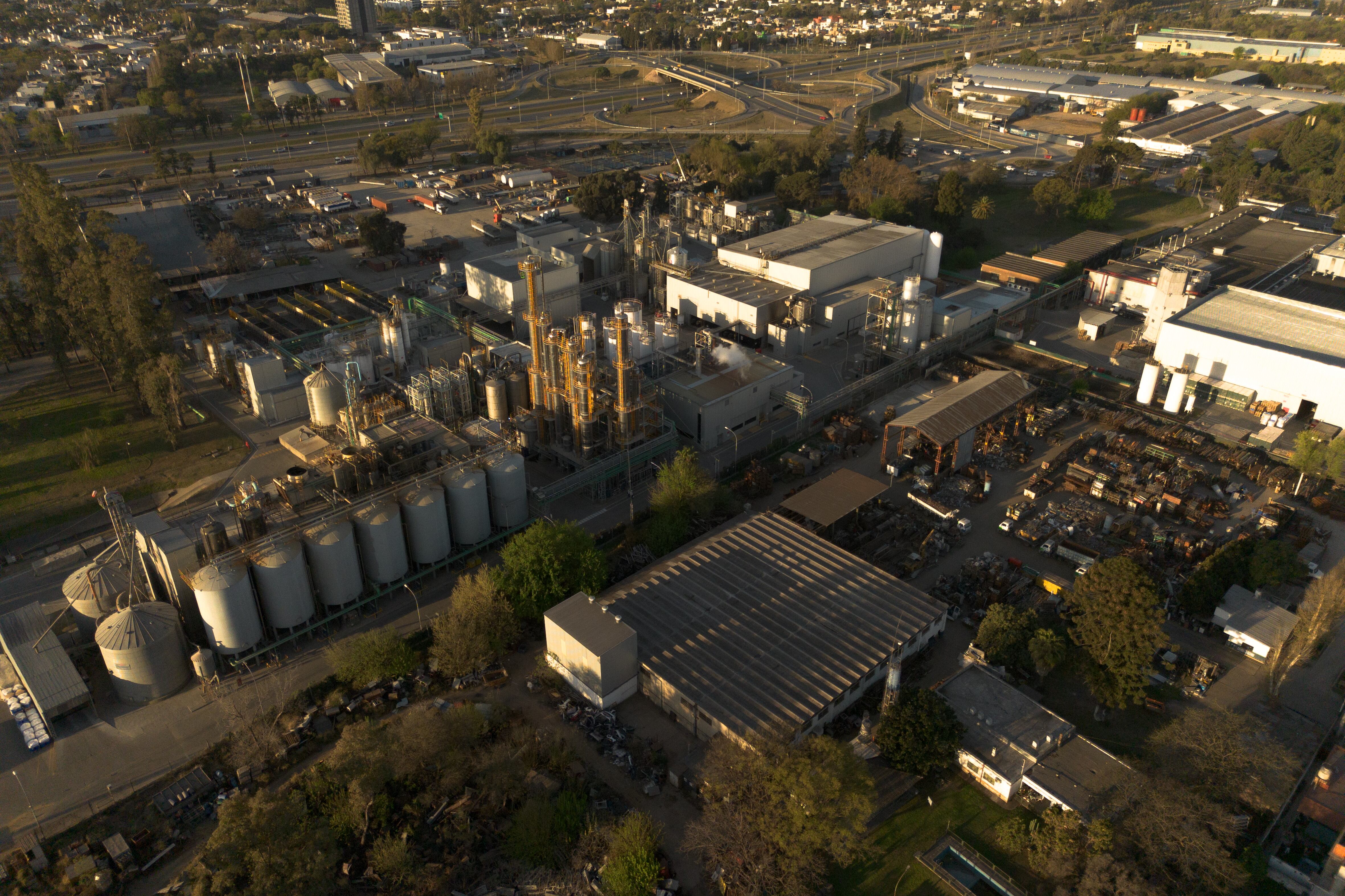 Vista aérea de la fábrica de bioetanol en Córdoba (Argentina).
