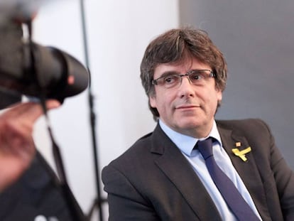 Carles Puigdemont posa per als fotògrafs a la capital alemanya dijous.