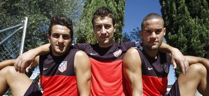 Los jugadores del Atlético de Madrid (de izquierda a derecha) Koke, Gabi y Mario.