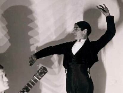 El bailaor Vicente Escudero, fotografiado en 1928 por Man Ray.