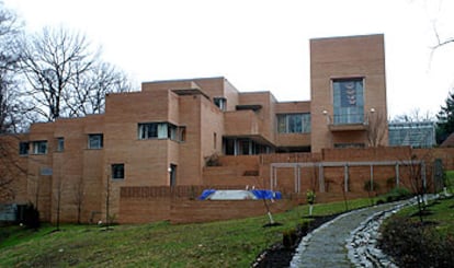 Residencia oficial del embajador español en Washington realizada por Rafael Moneo.