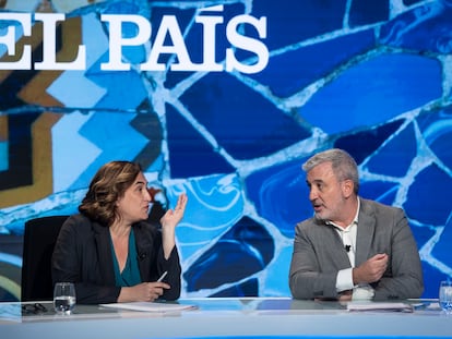 Ada Colau y Jaume Collboni, durante el debate electoral celebrado en la sede de Ser Catalunya y El País.