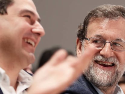 El presidente del Gobierno, Mariano Rajoy, durante la clausura de un acto del PP de Sevilla