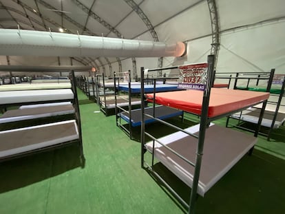 Dormitorio de mujeres vacío, en mayo de 2025.