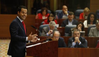 Ignacio Aguado, el líder de Ciudadanos, durante una intervención en la Asamblea. 