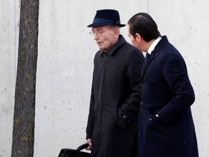 El exconsejero de Bankia, José Manuel Fernández Norniella a su llegada al juicio por la salida a Bolsa de Bankia.