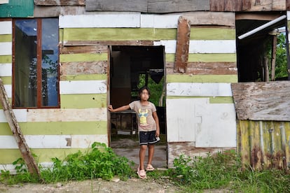 La mayoría de las 20 casas que hay en La Fortaleza son de madera, lámina y algo de concreto.