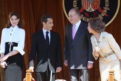 El presidente francés, Nicolas Sarkozy, ha sido el último reconocido con el Toisón de Oro, tal y como anunciaron el Consejo de Ministros celebrado el pasado 25 de noviembre y la Casa del Rey. No hay fecha fijada para la imposición de la distinción.