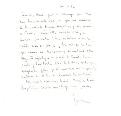 "Estábamos exiliados ya en Washington cuando nos llegó la noticia de la muerte de Carol, terrible para nosotros y devastadora para Julio, como lo sabrá cualquier lector que haya gozado de su delicioso libro de viaje, 'Cosmonautas de la Autopista".