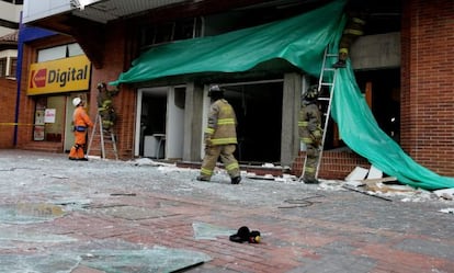 Sede de Porvernir en Bogot&aacute; despu&eacute;s de la explosi&oacute;n.