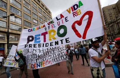 Seguidores del candidato de Colombia Humana, Gustavo Petro, en Bogotá.
