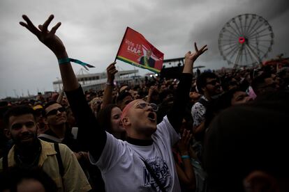 Asistentes al festival de Música Rock in Río, el domingo en Río de Janeiro.