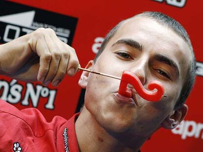 Lorenzo celebra su segundo título de 250cc.