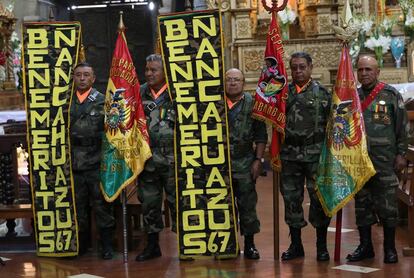 Un grupo de veteranos bolivianos de la lucha contra la guerrilla del Che recuerda en La Paz, el pasado octubre, a sus compañeros caídos.