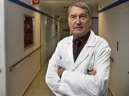 Carlos Ferrándiz, jefe de dermatología del hospital Germans Trias i Pujol de Badalona.