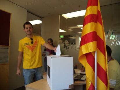 Oscar Suris, el primer votant del 9-N.