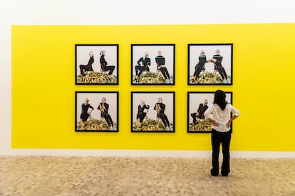 Vista de la obra 'Pago de la deuda externa argentina a Andy Warhol' (1985), de la artista Marta Minujín, en el Museo Tamayo. 