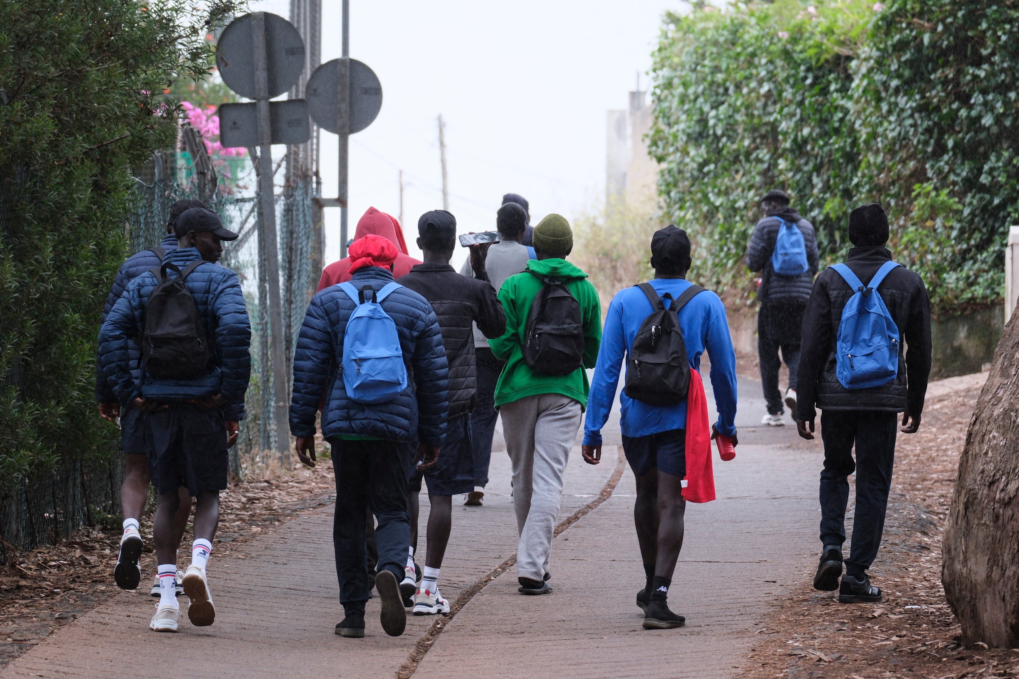 Explotación y abuso de migrantes en Canarias al amparo del uniforme de Protección Civil 