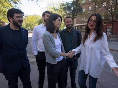Isabel Serra (Podemos) y Sol Sánchez (IU) presentan la alianza de los dos partidos para las elecciones a la Comunidad. 