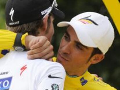 Contador cambia equipo