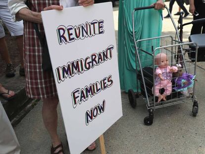 Manifestación en Bridgeport, Connecticut, a favor de la reagrupación de familias inmigrantes.