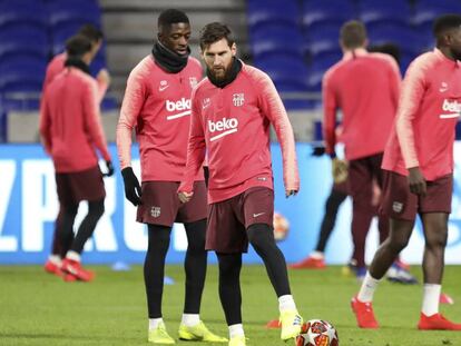 Messi treina com Dembele na França.