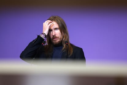 El coportavoz de Podemos Pablo Fernández, este lunes en rueda de prensa tras conocerse que será el nuevo secretario de Organización del partido.