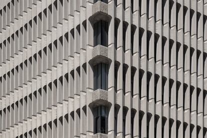 Detalle del edificio Beatriz, en la calle de José Ortega y Gasset.