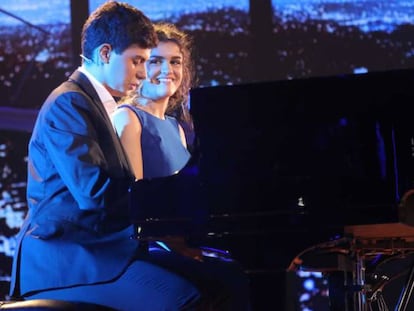 Alfred y Amaia, interpretando 'City of Stars'.