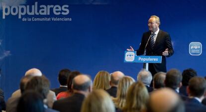 Alberto Fabra, durante su intervenci&oacute;n en la jornada interparlamentaria del PP valenciano.