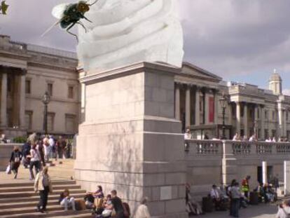 Recreación de 'The End' (2020), de Heather Phillipson, pendiente de inaugurarse en el cuarto plinto de Trafalgar Square, en Londres. 