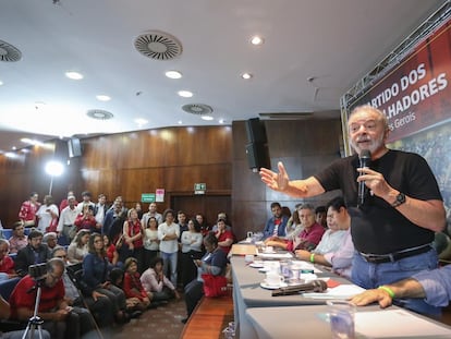 O ex-presidente Lula, em um encontro com apoiadores em Belo Horizonte (Minas Gerais), na sexta-feira, 24 de janeiro.