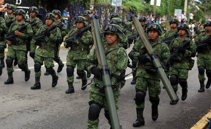 Un desfile militar en el Estado de Morelos. 