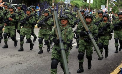 Un desfile militar en el Estado de Morelos.