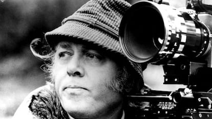 El director Richard Attenborough durante el rodaje de ‘Magic’, de 1978